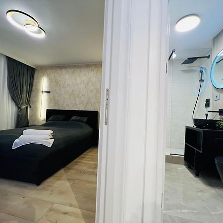 Impact Apartments Питещ Екстериор снимка