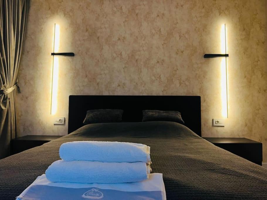 Impact Apartments Питещ Екстериор снимка